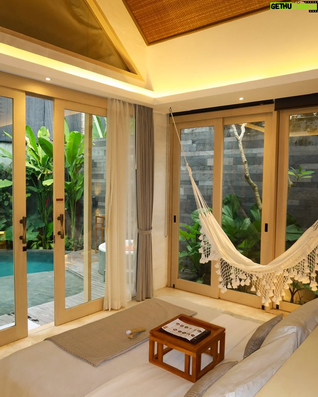 Trisha Shetty - 4.4K Likes - they lied when they said you can’t run away from your problems 🏝️

Checked into @asteracanggu @iniviehospitality and tuned out of the real world

#resortincanggu #asteracanggu #iniviehospitality #thinkbalithinkinivie #bali