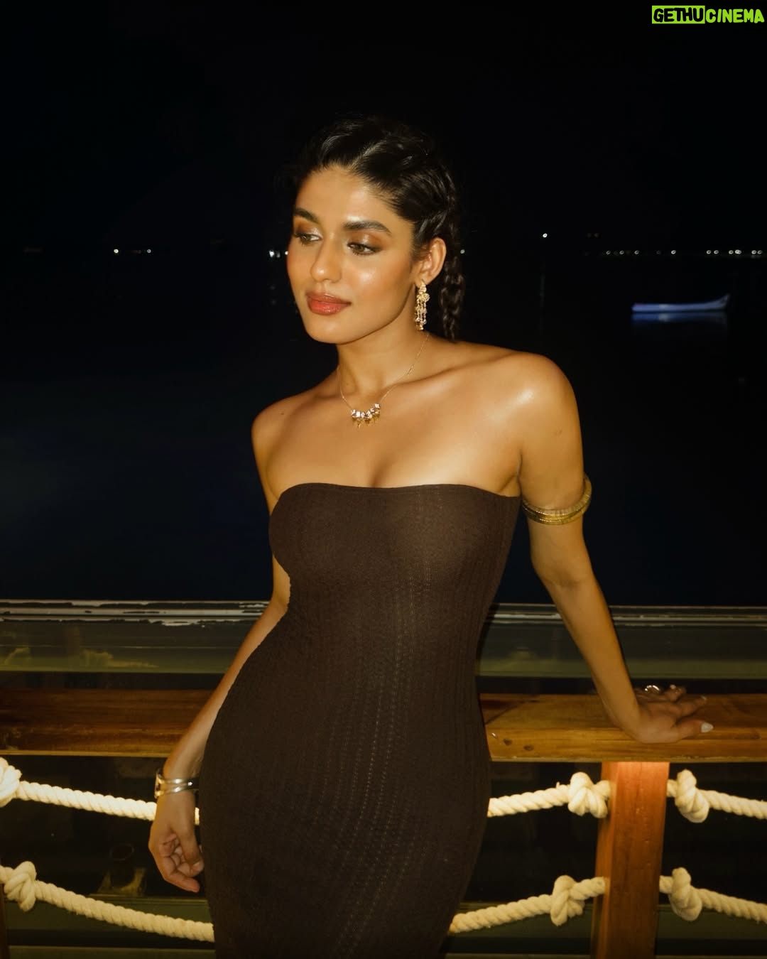 Trisha Shetty - 2.5K Likes - save the flattery for when we’re on vacation 

🤰at @kikigoaofficial