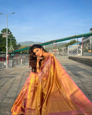Trisha Shetty Instagram - they said ‘go where you feel safest’ 

mom fixing my saree and my life