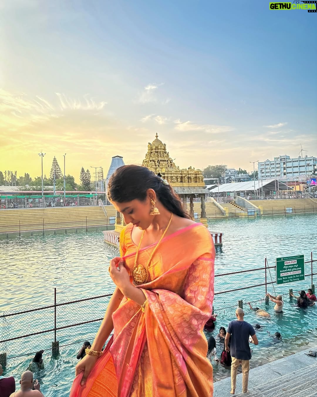 Trisha Shetty - 43.9K Likes - they said ‘go where you feel safest’ 

mom fixing my saree and my life