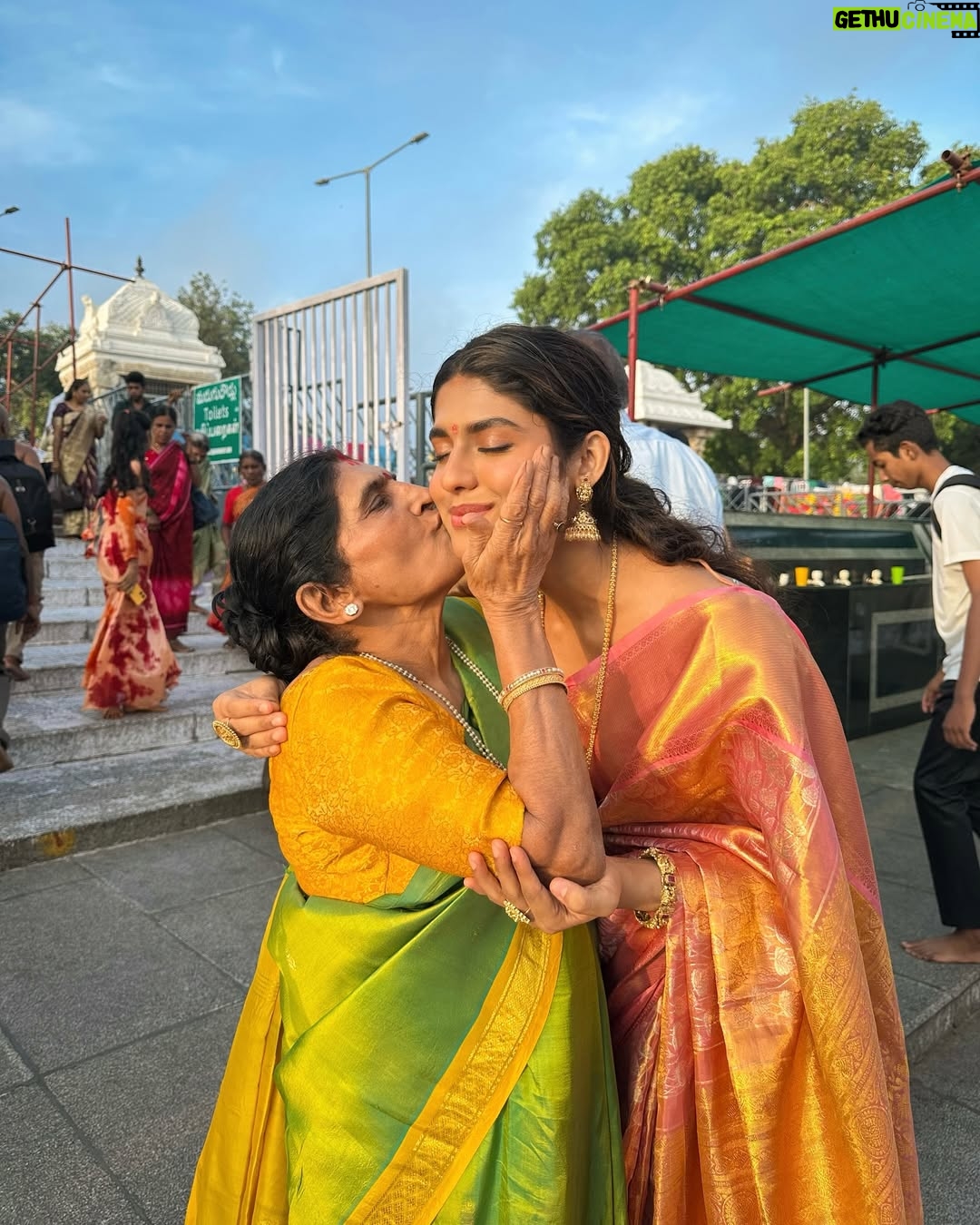 Trisha Shetty - 43.9K Likes - they said ‘go where you feel safest’ 

mom fixing my saree and my life