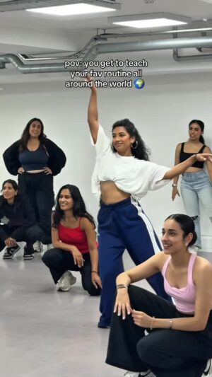 Tushita Shrivastav Instagram - we’re bringing this one back as soon as i can dance again nyc ❤️
just feeling so much gratitude but also sadness lately which I know sounds dramatic like tush chill it’s just been a week of no dancing you’ll be fine
but i literally have been struggling to slow tf down when all i see is everyone moving forward, doing their thang, and HAVING FUN
like okay whatever break my back but let a girl live pls 😭
all the more reason why im literally FORCING myself to take more time off than I’d like because i would rather heal properly than keep pushing myself & not be able to show up at my 100% for you guys
if you made it this far
tldr; i love u i miss u sending y’all hugs