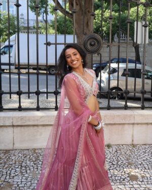 Tushita Shrivastav Instagram - gulabi gang strikes again 💘
wearing: @lashkaraa
jewelry: @indiatrend
his blazer: @amazon !!!