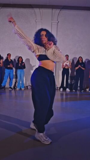 Tushita Shrivastav Instagram - have ever struggled with being lazy?
or feel like there aren’t enough lamhe?
then come dance with tushita to cure your lazy lamhe away!!! 🤪
next bollybaddies workshop:
july 24th
8-10 pm
song: sharara
🎥 @twincitytv