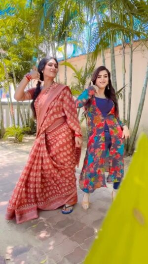 Twinkle Mishra Instagram - Things went supercool with ‘u’ my talented lady @nainaadash Apa.😍💃
#shanti #ritika
#starkiran
#reels #reelsinstagram #reelitfeelit
#trending #trendingreels #trendingsongs
#cool #song
