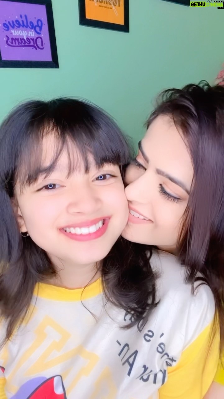 Twinkle Mishra - 1.7K Likes - Tere bin Tere bin💞

#momdaughter