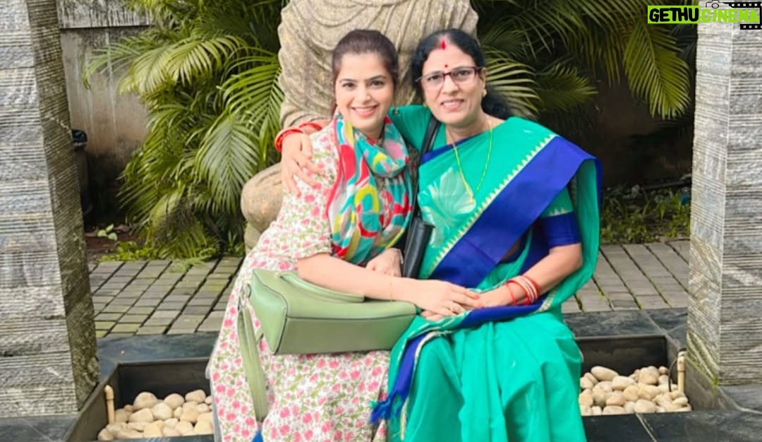 Twinkle Mishra - 1K Likes - 🧿❤️