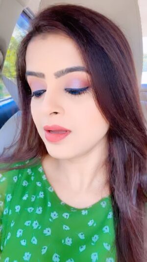 Twinkle Mishra Instagram - Emana katha kahi huena
Bujhi bhi tume bujhana ❤️
.
.
.
.
As❤️
#reels #reelsinstagram #reelitfeelit
#odiasong #goldensong