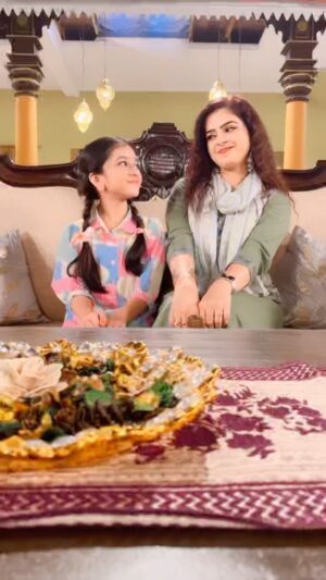 Twinkle Mishra Instagram - She is so cute❤️
#shanti
#starkiran
@d_real_krishu
@swagatikasahu15