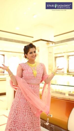 Twinkle Mishra Instagram - Make your dream wedding come true today ,buy gold and diamond jewellery from Epari Sadhashiv Jewellery.
T&C apply
Bhubaneshwar Janpath – 0674-2530737
Balasore Station Square- 06782-240067
Monsoon Offer
MC 150/gm ( onwards on gold jewellery )
100% old exchange value.
Agency :- @Utkalupdates_officials
@Sushreesangeeta_11.11
Picture by -@devimukharjee
#Eparisadhavshivjewellers #utkalupdates #eparibhubaneshwar #Sushreesangeetasahoo #debimukherjee #goldjewellery #goldjeweller #gold #bhubaneshwar #Cuttack #InstaJewellery #instalife #Instapromotion #instapromo #instaupdate #diamondjewellery #bridaljewellery #jewellery
