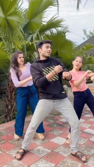 Twinkle Mishra Instagram - Piya piya ho piya piya
Camera credit goes to @actor_akash_official
