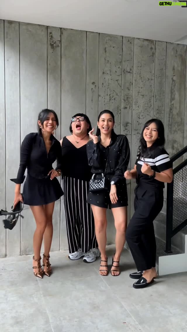 Tyas Mirasih - 425 Likes - See you soon @mariahcarey 🦋
@colorasialive