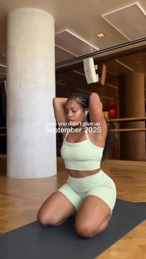 Tyla Gomez Instagram - what would happen if you just didn’t give up? #beforeandafter #weightloss #weightlossjourney #fitnessgirl #gymmotivation #curvygirl #blackgirlfitness