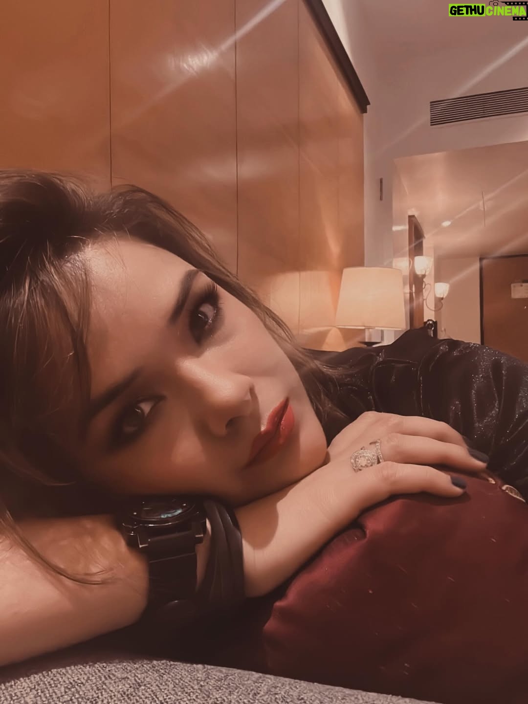 Udita Goswami - 124.4K Likes - #Barbaad 🖤