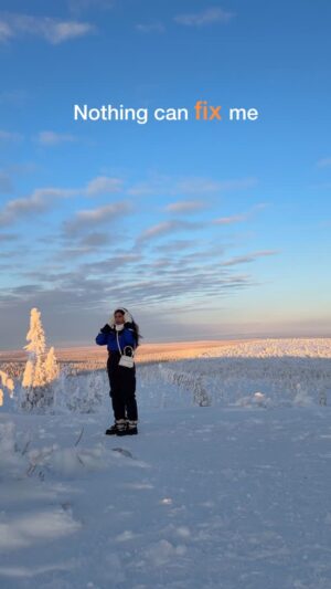 Unaisa Subair Instagram - Magical frozen forest hike with @wildaboutlapland 

We did a 4-kilometer hike with @wildaboutlapland in the stunning Riisitunturi National Park ❄️🤍

This national park is famous for its beautiful winter landscapes, with thick snow and ice turning spruce trees into puffy marshmallows. 
The hike was moderate and limited to a small group of 8 people, making it an unforgettable adventure. ❄️🌲