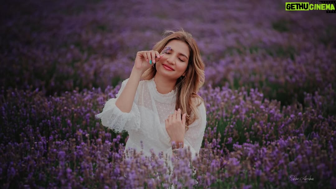 Unaisa Subair - 2.6K Likes - Lost in a lavender dream 💜

LavenderFields #WhiteDress #DreamyVibes #sekharabrahamphotography #InBloom #PurpleHues #EtherealBeauty #FlowerFields #SummerDreams #PeacefulMoments #SerenityNow #FloralMagic #Wanderlust #PureElegance #lavenderlove
