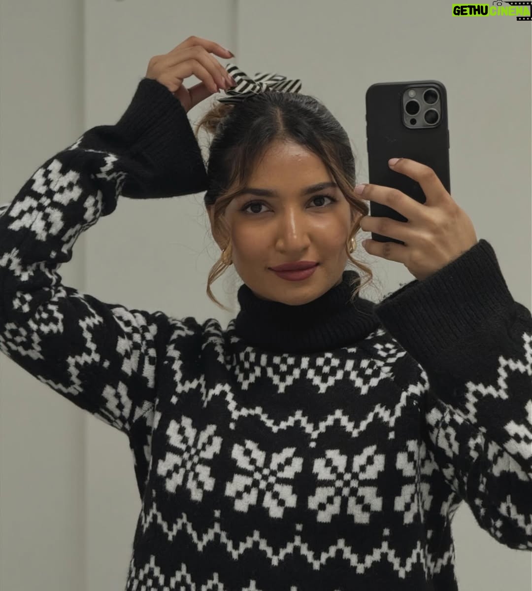 Unaisa Subair - 3.5K Likes - Christmas 2023 🎄