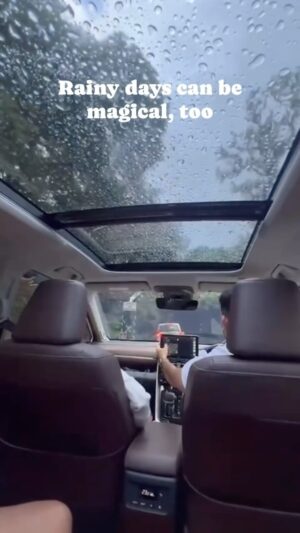 Unnati Parab Instagram - Monsoon with your fav person? š«¶š»š§ļø