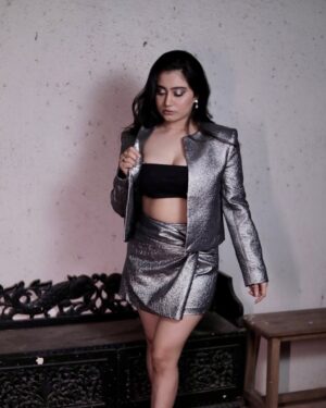 Urusa Javed Instagram - 🩶🩶🩶

Styled by: @_harshitastylesyou @_harshitaaa
📸: @lsd.photography.official