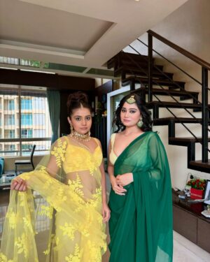 Urusa Javed Instagram - 🌼🌼