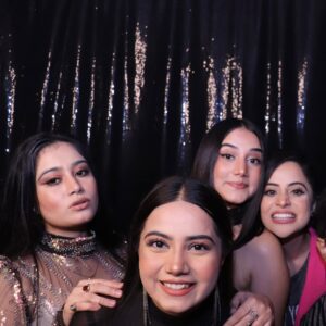 Urusa Javed Instagram - Throw back to idk what!!!
