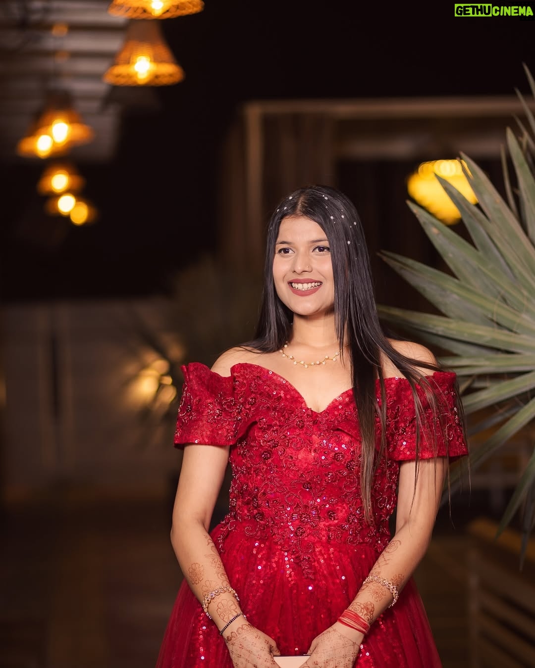 Urvi Kar Chaudhary - 706 Likes - In my me era ♥️ 

#firstbirthday #mommypost #redgown #poses #posesforpictures