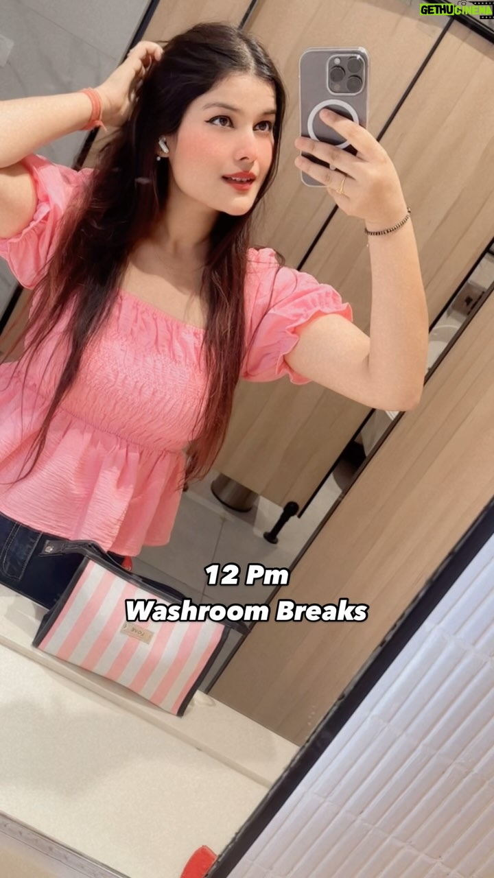 Urvi Kar Chaudhary - 539 Likes - Office to Home 🏡 

#DailyVlog #OfficeToHome #EveningVibes #ChaiTime #SnackBreak #MomLife #BabyLove #PeacefulMoments #HomeDiaries #EverydayLife #VlogLife #ChaiAndChill #WorkingParent #SimpleJoys #familytime