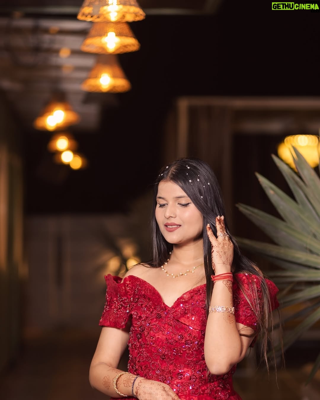 Urvi Kar Chaudhary - 706 Likes - In my me era ♥️ 

#firstbirthday #mommypost #redgown #poses #posesforpictures