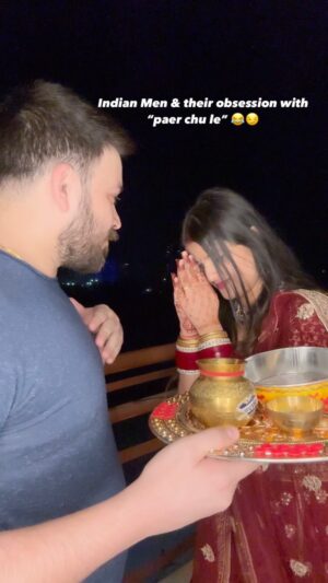 Urvi Kar Chaudhary Instagram - Cute Moment 💓
(#couple #couplefunnyvideos #festival #indiancustom #indianritual #jaat #jaatculture #jaatjaatni #urvikki )