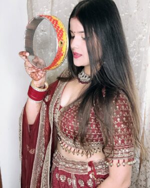 Urvi Kar Chaudhary Instagram - Karwa Chauth Ready ♥️💓