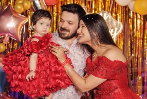 Urvi Kar Chaudhary Instagram - Moments from @raya.chaudharyy Birthday ♥️
(#firstbirthday #birthdaycake #baby #babygirl #rayabirthday #outfitideas #birthdaygown #redgown )