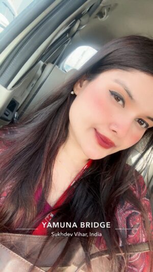 Urvi Kar Chaudhary Instagram - My forever Comfort Zone ❤️
#OfficeToMayka #MomKnowsBest #SoftLife #MaykaVibes #GharKaKhana #MaaKaPyaar #WorkingWomanLife #OfficeKeBaadRelaxation #DesiDaughterFeels #MaykaDiaries #StressFreeZone #MomTimeIsMeTime #HomeIsWhereMomIs #ComfortZoneActivated #SelfCareWithMaa #maykamagic