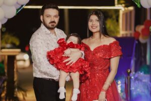 Urvi Kar Chaudhary Instagram - Moments from @raya.chaudharyy Birthday ♥️
(#firstbirthday #birthdaycake #baby #babygirl #rayabirthday #outfitideas #birthdaygown #redgown )