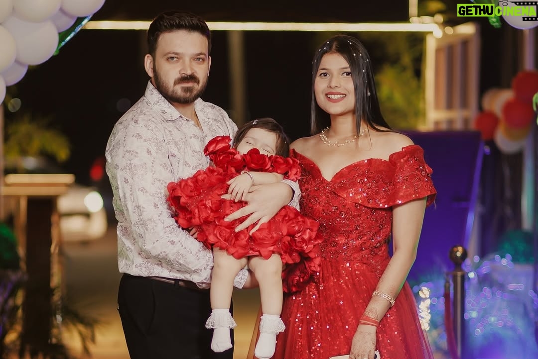 Urvi Kar Chaudhary - 1.9K Likes - Moments from @raya.chaudharyy Birthday ♥️ 

(#firstbirthday #birthdaycake #baby #babygirl #rayabirthday #outfitideas #birthdaygown #redgown )