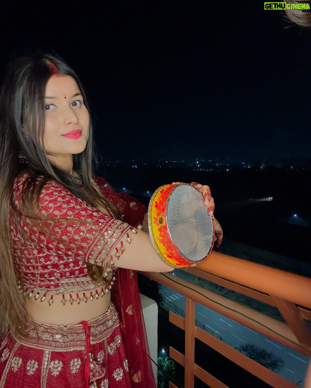 Urvi Kar Chaudhary - 1.2K Likes - Kya baat hai aaj ki chandni mein ♥️

#karwachauth #couplegoals #jaatjaatni #jaatbengali #urvikki #urvichaudhary #love