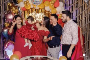 Urvi Kar Chaudhary Instagram - Moments from @raya.chaudharyy Birthday ♥️
(#firstbirthday #birthdaycake #baby #babygirl #rayabirthday #outfitideas #birthdaygown #redgown )