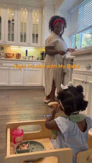 Uzo Aduba Instagram - Welcome to the very delicate, routine-dependent, night-time routine! 😂 These steps are pretty much practiced every night by us - what’s a non-negotiable for your little one?