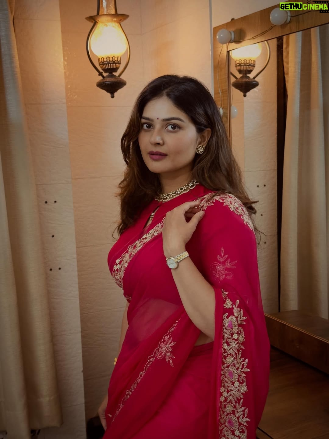 Vaibhavi Shandilya - 24.1K Likes - Styled with love by my MIL @reeta159 🌼