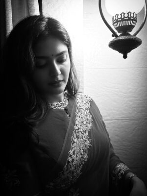 Vaibhavi Shandilya Instagram - Styled with love by my MIL @reeta159 🌼