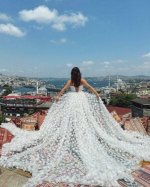 Vaishali Attri Instagram - living my fairytale dreams 🧚🏻‍♀️🤍✨

Finally checked off a bucket list dream: A stunning photoshoot in Istanbul, draped in a white dreamy gown🙈 The enchanting cityscape of Istanbul served as the perfect backdrop, with its blend of history and modernity. From the vibrant streets to the majestic skyline, every moment felt like a fairytale come true🤌🏻✨

#turkeytravel #turkey #istanbul #bucketlist #photoshootideas #traveldiaries #dreamy
