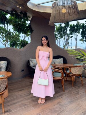 Vaishali Attri Instagram - Just a little note to say thank you for all the love, the messages, the calls, the cakes, the surprises, the hugs (virtual or real), and the thoughtful little things that made my day feel so special💞
My heart is so full and happy.
Here’s to another year of growing, glowing, and giggling my way through life ✨🎂🌸

Dress from @forevernew_india 

#birthdaypost #turned28