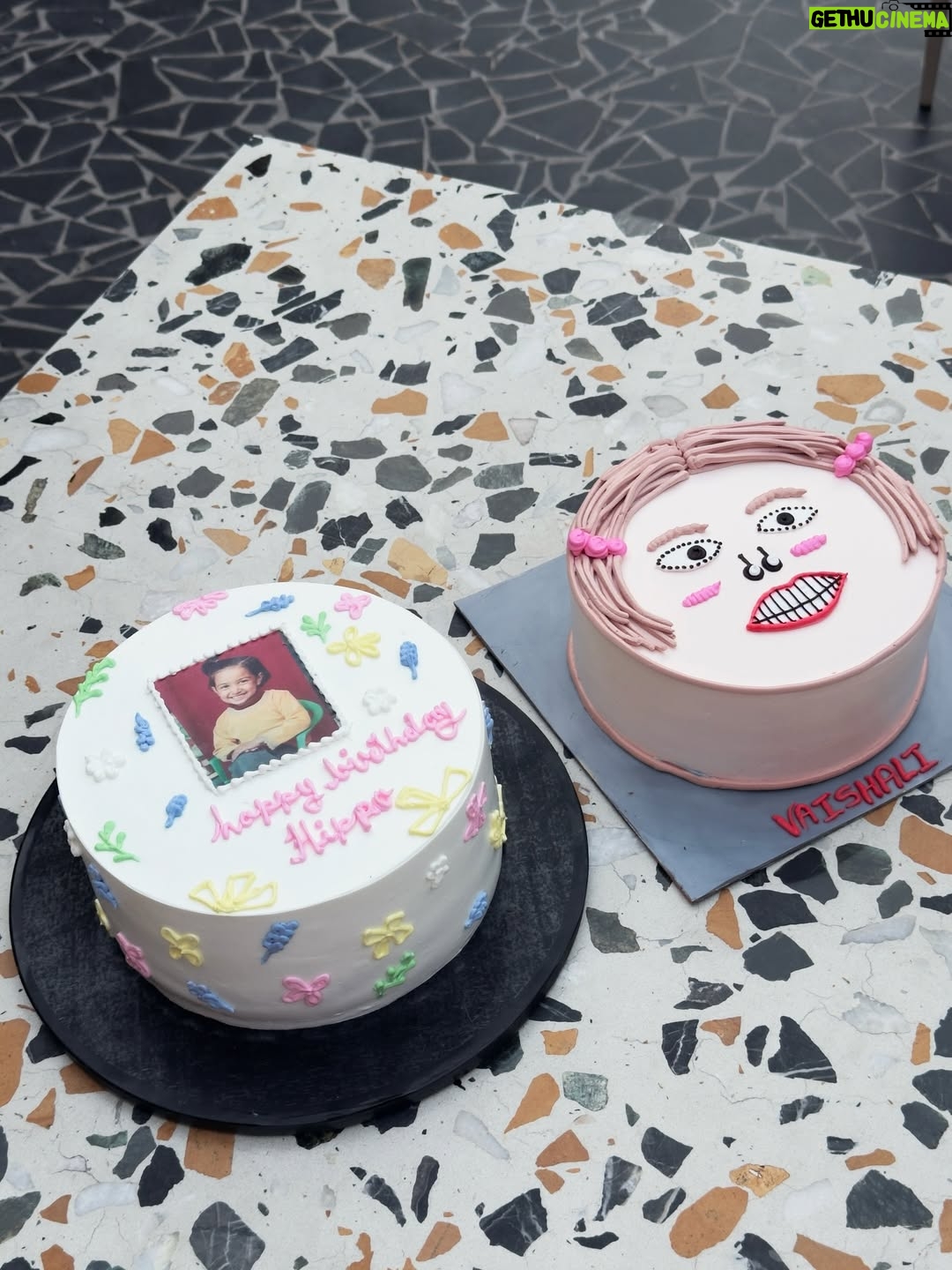 Vaishali Attri - 9K Likes - Just a little note to say thank you for all the love, the messages, the calls, the cakes, the surprises, the hugs (virtual or real), and the thoughtful little things that made my day feel so special💞
My heart is so full and happy.
Here’s to another year of growing, glowing, and giggling my way through life ✨🎂🌸

Dress from @forevernew_india 

#birthdaypost #turned28