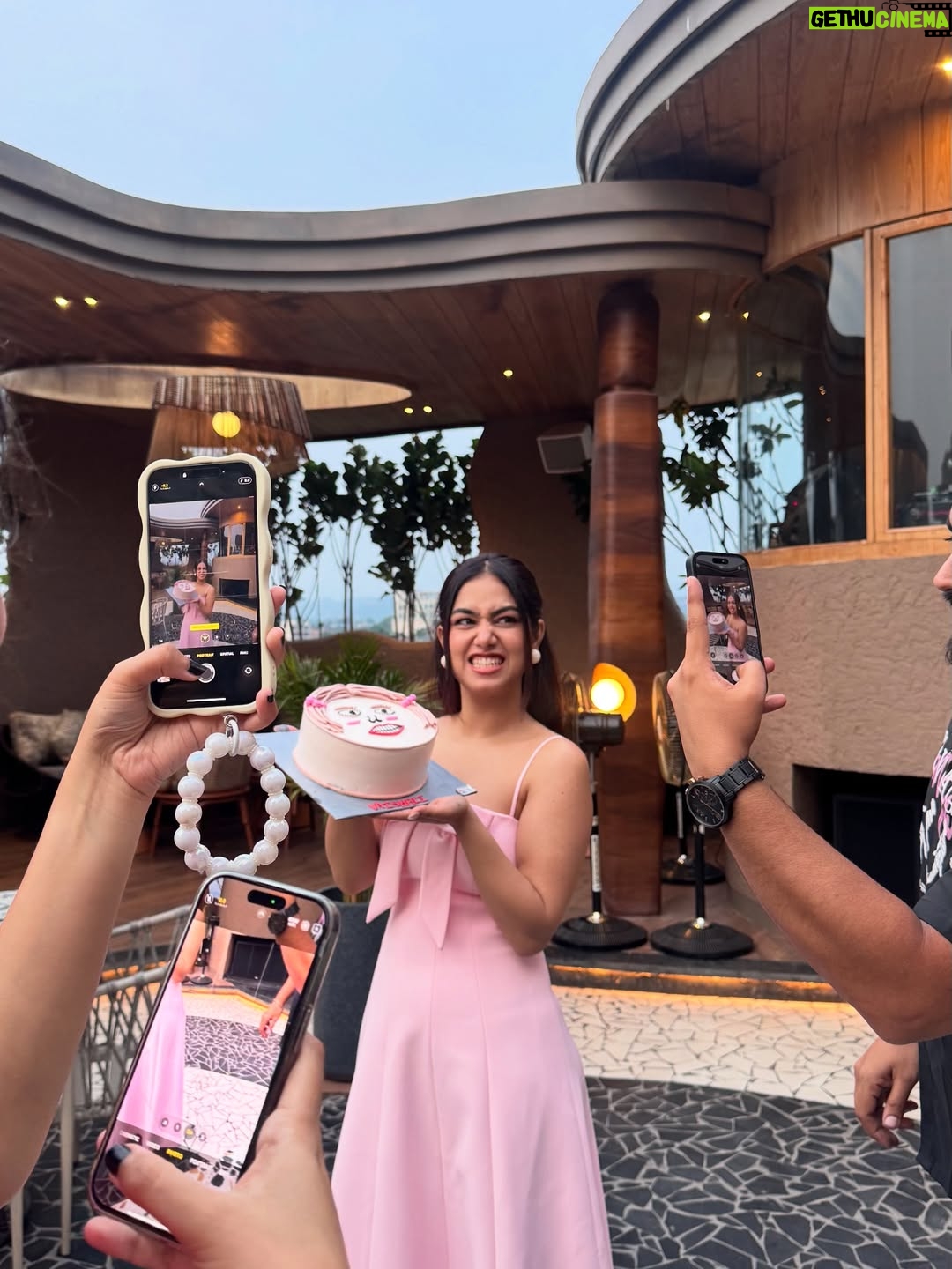 Vaishali Attri - 9K Likes - Just a little note to say thank you for all the love, the messages, the calls, the cakes, the surprises, the hugs (virtual or real), and the thoughtful little things that made my day feel so special💞
My heart is so full and happy.
Here’s to another year of growing, glowing, and giggling my way through life ✨🎂🌸

Dress from @forevernew_india 

#birthdaypost #turned28