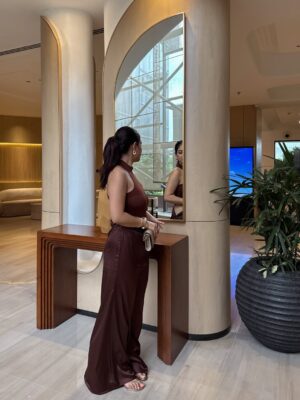 Vaishali Attri Instagram - main character… 🤎

Dress- @elleivry_ 
#ootd #outfitinspo #hotandchic #sillouette #datenight