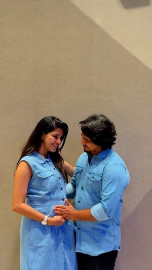 Vaishali Thaniga Instagram - Here is our Beautiful Pregnancy Journey 🤰❤️😍 @sathya.dev ☺️😘
9 Beautiful Months , and from now till lifetime you are our world my little champ @baby_sdv ❤️ 

#reelsvideo #trendingreels #instareels #reelitfeelit #reelsinstagram #trending #couplegoals #love #weekend #couple #trendingsong❤️ #baby #babyboy #pregnancy #journey #babybump #babyofinstagram #babyonboard