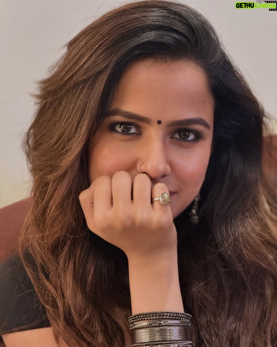 Vaishnavi Chaitanya - 457.6K Likes - Between the chaos and calm, there’s always a thought of you.✨