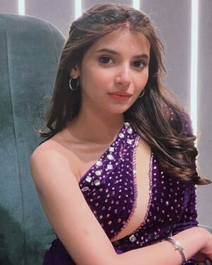 Vaishnavi Ganatra Instagram - My left profile will be back next week, this one needed a day out 🤭
Pc @paragtakalkar @being_groover @studio.seven.official
#instagram #instagood #explore #explorepage✨ #foryoupage #foryou #fyp #vaishnaviganatra #love