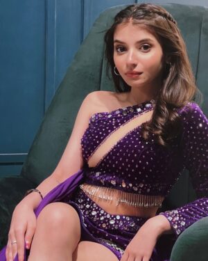 Vaishnavi Ganatra Instagram - Pure unscripted power.
Pc @paragtakalkar @being_groover @studio.seven.official
#instagram #instagood #explore #explorepage #foryoupage #foryou #fyp #vaishnaviganatra #love