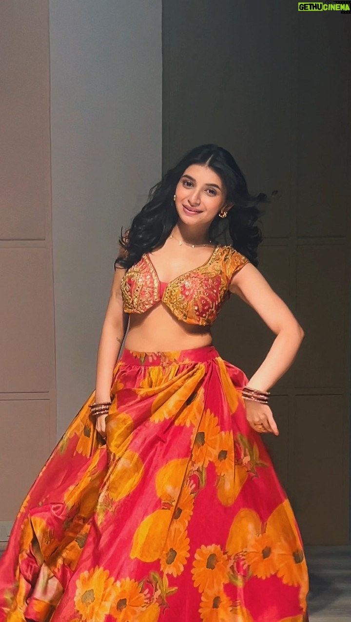 Vaishnavi Ganatra - 20.3K Likes - O Rangrez 🩷 

@paragtakalkar @being_groover @studio.seven.official 
HMU @bellezabyrutuvaid 

#dance #traditional #indian #classical #trending #instagram #explore #explorepage #fyp #foryoupage #foryou #instagood #love #vaishnaviganatra