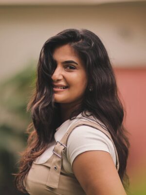 Vaishu Sundar Instagram - Smiles are always in style 😋💖
Photography : @dhanush__photography